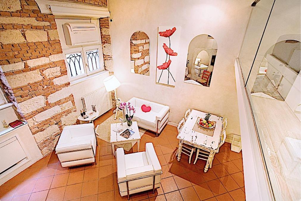 Le Cadreghe Apartments Верона Экстерьер фото